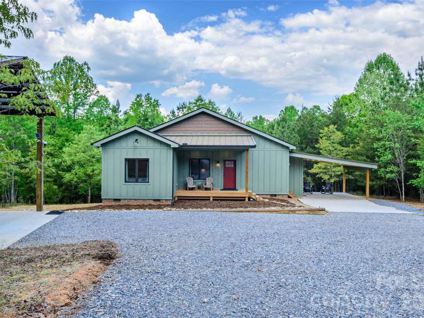 107 Dakota Drive, Rutherfordton, NC 28139.  MLS# CAR4374833, YatesRealty ID 20712. 