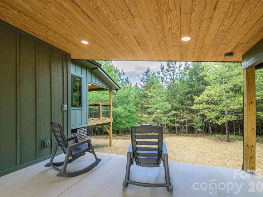 107 Dakota Drive, Rutherfordton, NC 28139.  MLS# CAR4374833, YatesRealty ID 20712. 