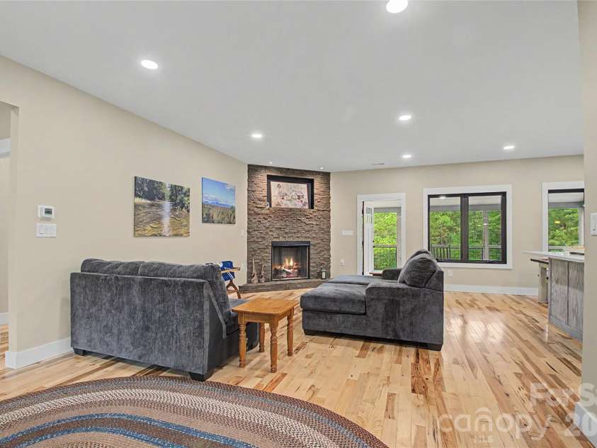 107 Dakota Drive, Rutherfordton, NC 28139.  MLS# CAR4374833, YatesRealty ID 20712. 
