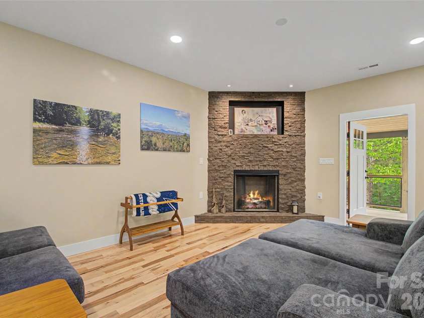 107 Dakota Drive, Rutherfordton, NC 28139.  MLS# CAR4374833, YatesRealty ID 20712. 
