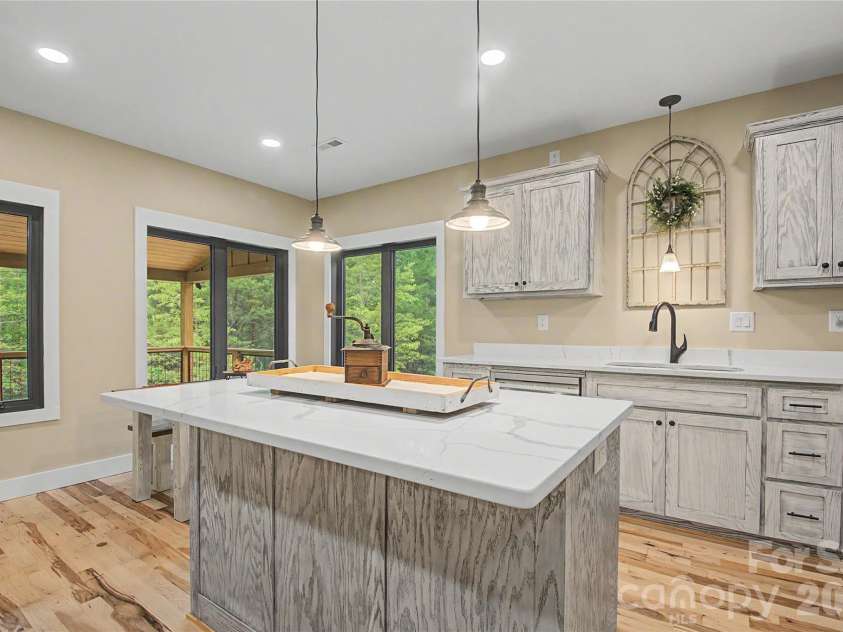 107 Dakota Drive, Rutherfordton, NC 28139.  MLS# CAR4374833, YatesRealty ID 20712. 