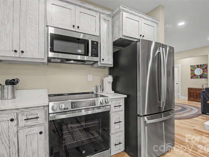 107 Dakota Drive, Rutherfordton, NC 28139.  MLS# CAR4374833, YatesRealty ID 20712. 