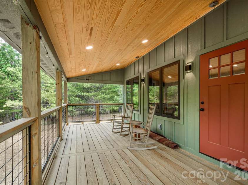 107 Dakota Drive, Rutherfordton, NC 28139.  MLS# CAR4374833, YatesRealty ID 20712. 