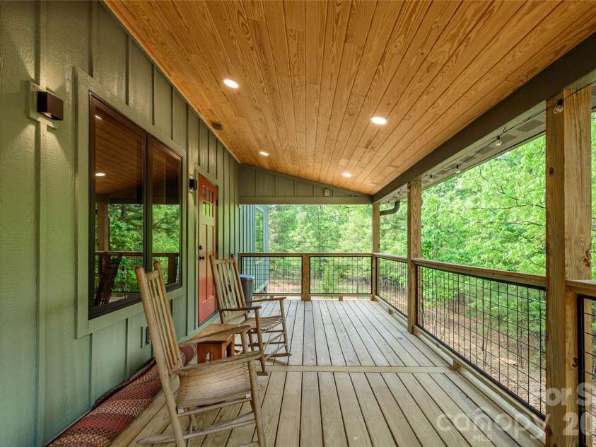 107 Dakota Drive, Rutherfordton, NC 28139.  MLS# CAR4374833, YatesRealty ID 20712. 
