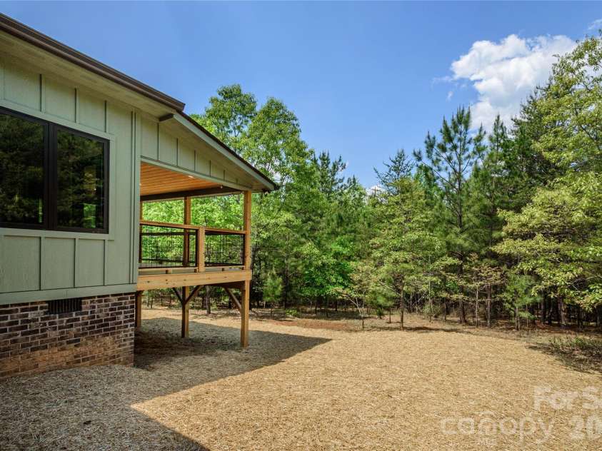 107 Dakota Drive, Rutherfordton, NC 28139.  MLS# CAR4374833, YatesRealty ID 20712. 