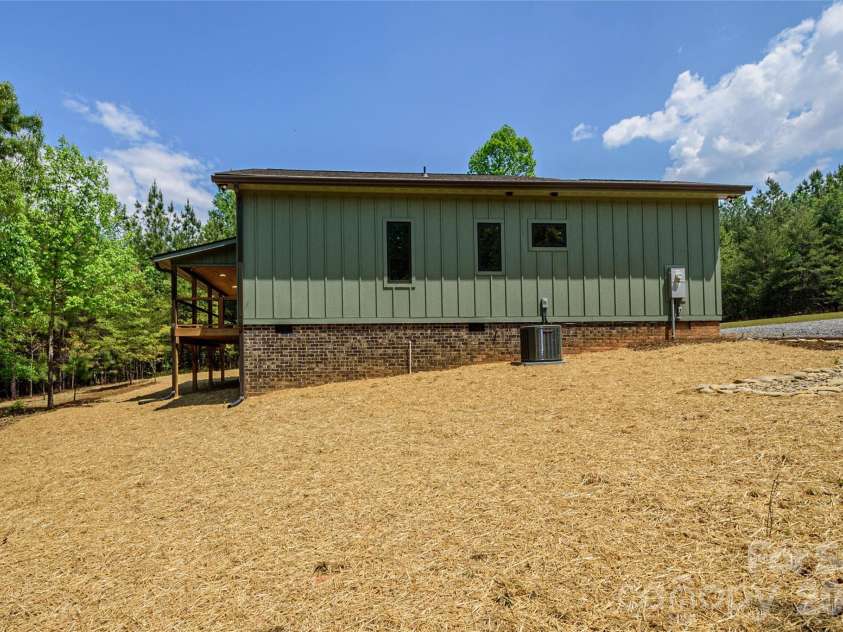 107 Dakota Drive, Rutherfordton, NC 28139.  MLS# CAR4374833, YatesRealty ID 20712. 