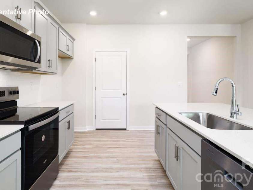 443 Brinkley Drive, Kings Mountain, NC 28086.  MLS# CAR4372571, YatesRealty ID 20713. 