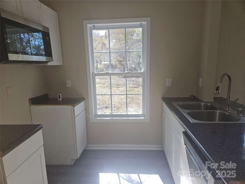 106 Steinkuhler Street, Chester, SC 29706.  MLS# CAR4319026, YatesRealty ID 20714. 