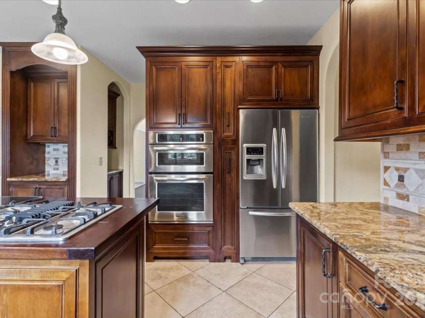 11917 Chevis Court, Charlotte, NC 28277.  MLS# CAR4250951, YatesRealty ID 20716. 