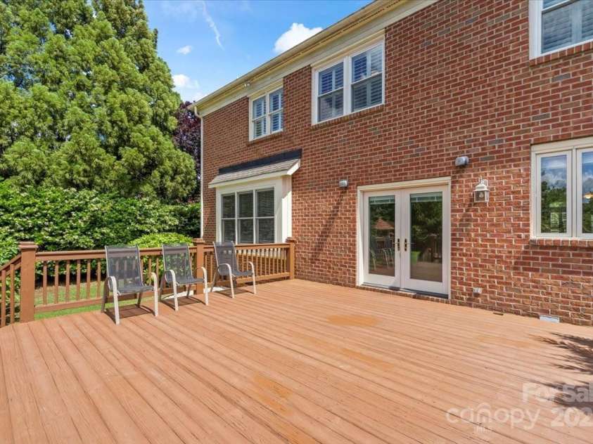 11917 Chevis Court, Charlotte, NC 28277.  MLS# CAR4250951, YatesRealty ID 20716. Deck