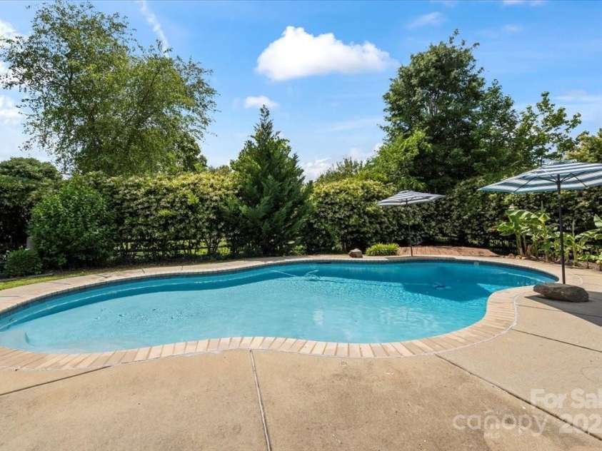11917 Chevis Court, Charlotte, NC 28277.  MLS# CAR4250951, YatesRealty ID 20716. In-Ground Swimming Pool