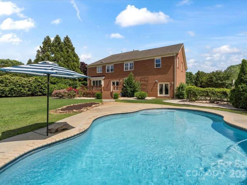 11917 Chevis Court, Charlotte, NC 28277.  MLS# CAR4250951, YatesRealty ID 20716. In-Ground Swimming Pool viewing home