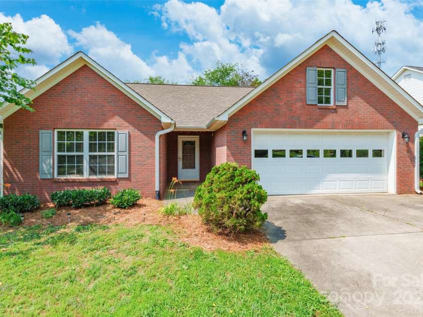 2363 Sanderling Drive, Rock Hill, SC 29732.  MLS# CAR4266989, YatesRealty ID 20717. 