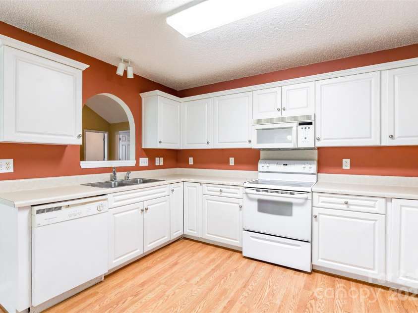2363 Sanderling Drive, Rock Hill, SC 29732.  MLS# CAR4266989, YatesRealty ID 20717. 