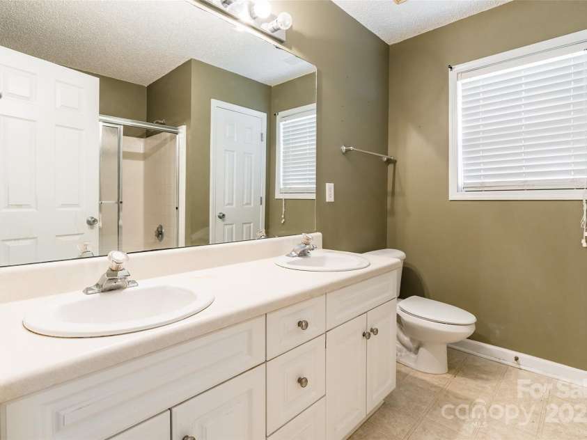 2363 Sanderling Drive, Rock Hill, SC 29732.  MLS# CAR4266989, YatesRealty ID 20717. 