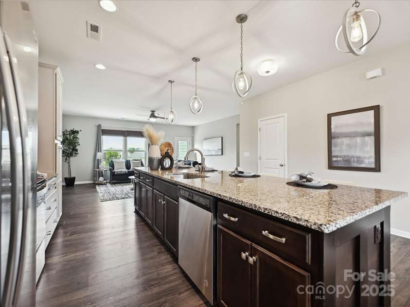 2017 New Hope Branch Way, Belmont, NC 28012.  MLS# CAR4261316, YatesRealty ID 20719. 