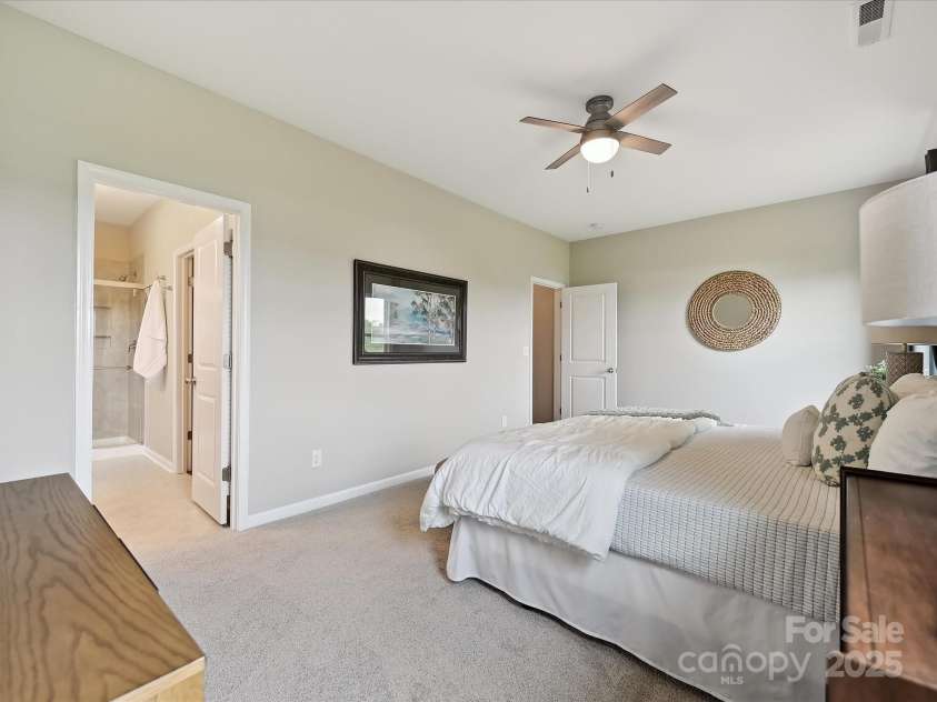 2017 New Hope Branch Way, Belmont, NC 28012.  MLS# CAR4261316, YatesRealty ID 20719. 