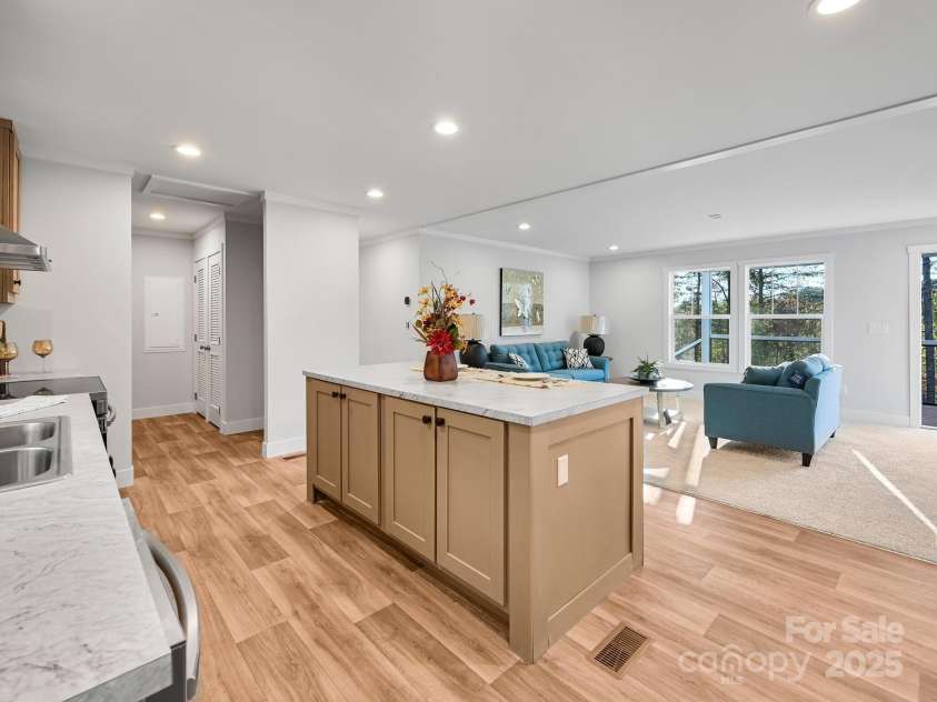 262 Appalachian Way, Mars Hill, NC 28754.  MLS# CAR4313514, YatesRealty ID 2072. 