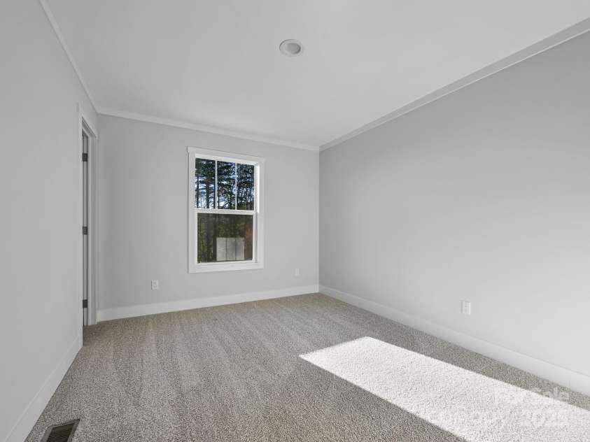 262 Appalachian Way, Mars Hill, NC 28754.  MLS# CAR4313514, YatesRealty ID 2072. 