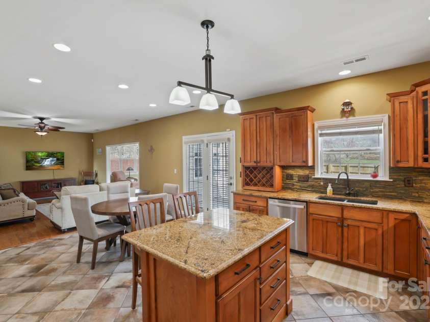 243 Wildbriar Road, Fletcher, NC 28732.  MLS# CAR4240300, YatesRealty ID 20721. 