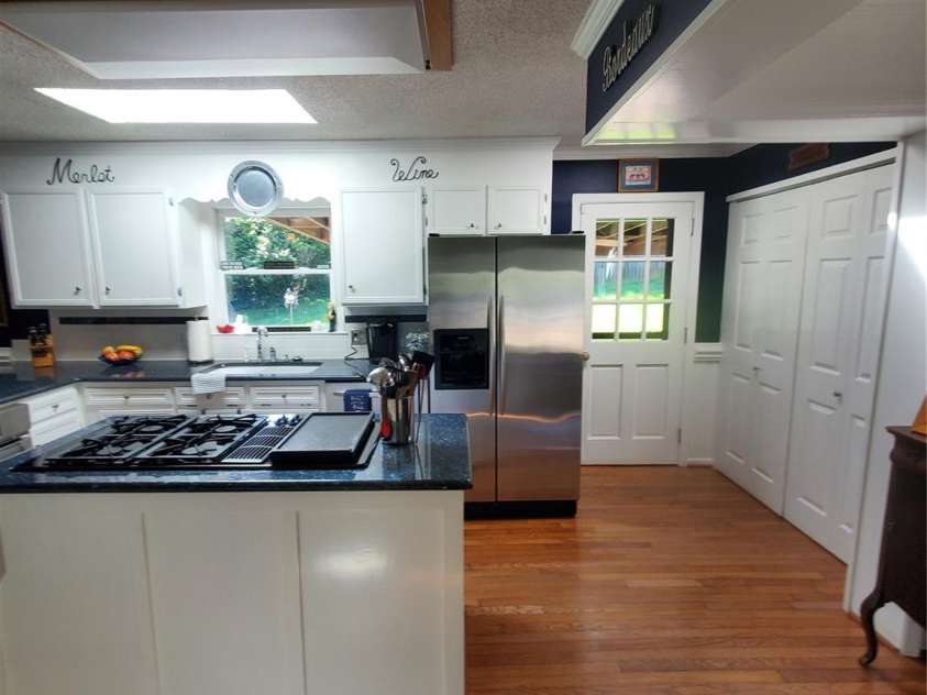 2104 Farmbrook Drive, Statesville, NC 28625.  MLS# CAR4269655, YatesRealty ID 20723. 