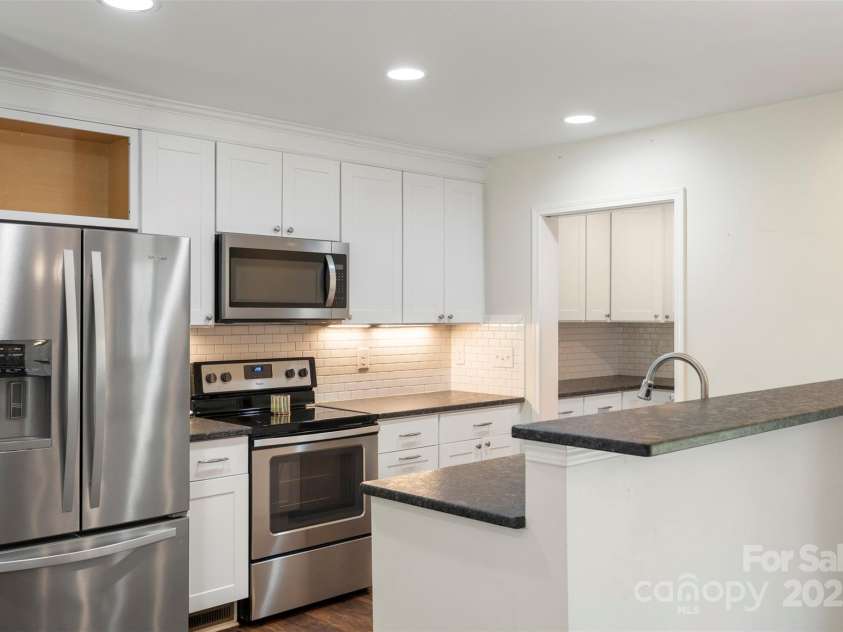 7627 Sarah Drive, Denver, NC 28037.  MLS# CAR4269862, YatesRealty ID 20724. 