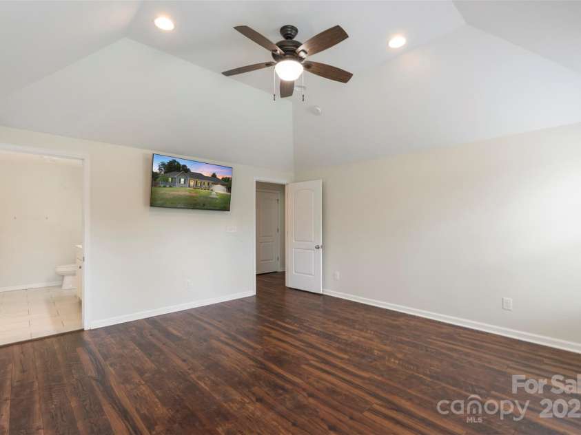 7627 Sarah Drive, Denver, NC 28037.  MLS# CAR4269862, YatesRealty ID 20724. 