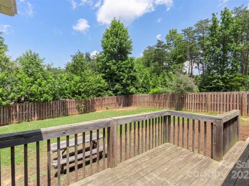 7627 Sarah Drive, Denver, NC 28037.  MLS# CAR4269862, YatesRealty ID 20724. 