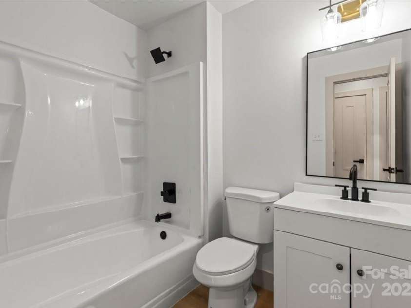 3937 Tamerlane Drive, Charlotte, NC 28205.  MLS# CAR4256681, YatesRealty ID 20725. 