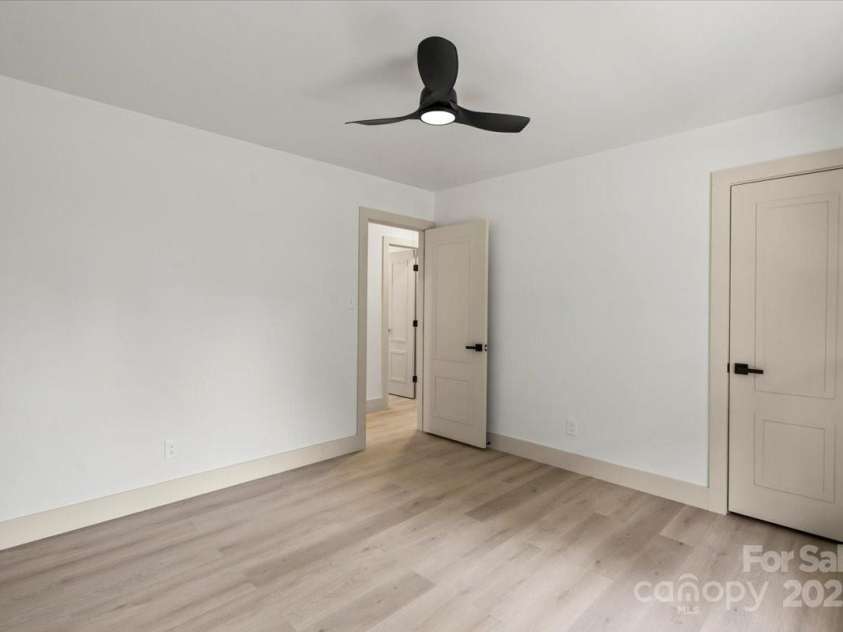 3937 Tamerlane Drive, Charlotte, NC 28205.  MLS# CAR4256681, YatesRealty ID 20725. 