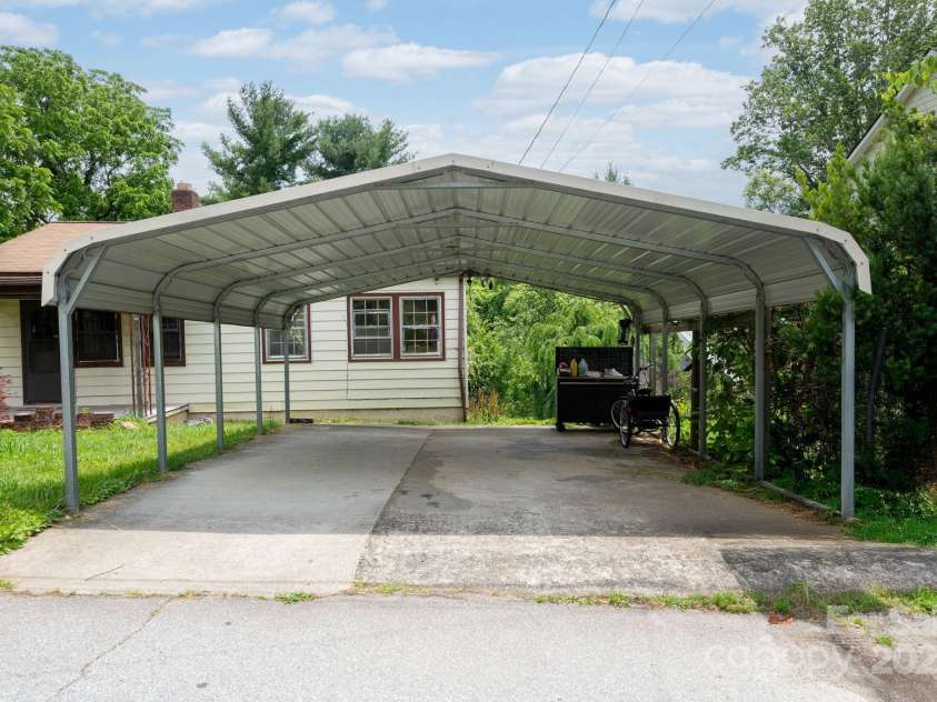 70 Galax Avenue, Asheville, NC 28806.  MLS# CAR4264175, YatesRealty ID 20726. Carport conveys for additional parking