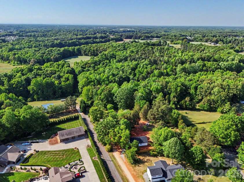 234 Brumley Road, Mooresville, NC 28115.  MLS# CAR4369587, YatesRealty ID 20727. 
