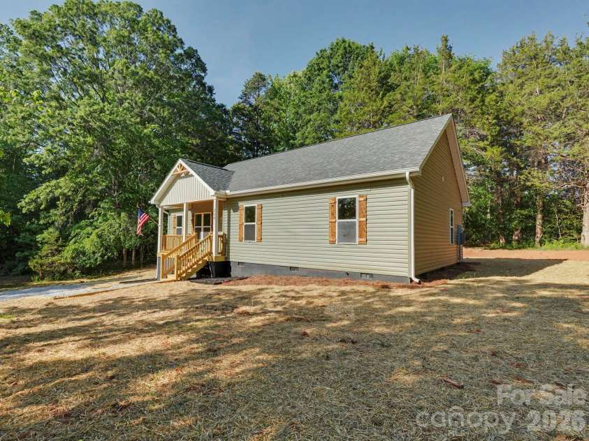 234 Brumley Road, Mooresville, NC 28115.  MLS# CAR4369587, YatesRealty ID 20727. 