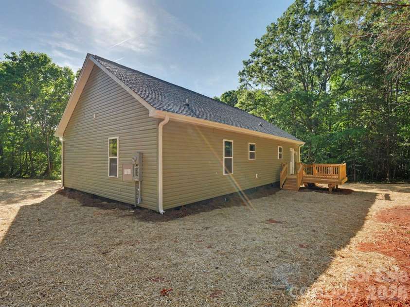 234 Brumley Road, Mooresville, NC 28115.  MLS# CAR4369587, YatesRealty ID 20727. 