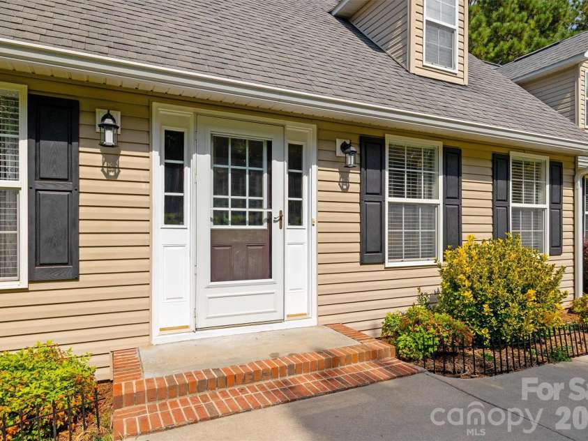 5763 Highway 97 Highway, Hickory Grove, SC 29717.  MLS# CAR4372634, YatesRealty ID 20728. 