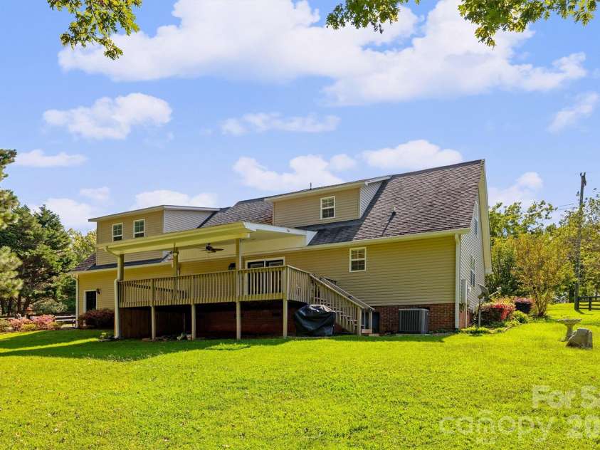 5763 Highway 97 Highway, Hickory Grove, SC 29717.  MLS# CAR4372634, YatesRealty ID 20728. 