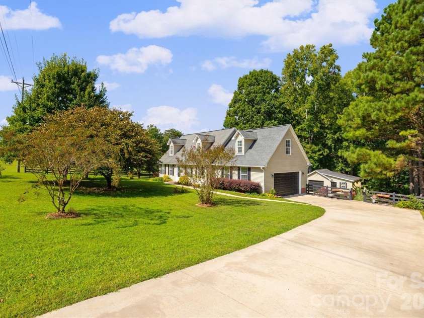 5763 Highway 97 Highway, Hickory Grove, SC 29717.  MLS# CAR4372634, YatesRealty ID 20728. 