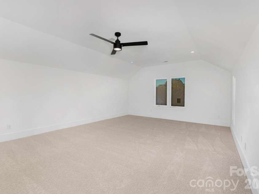 400 Dover Avenue, Charlotte, NC 28209.  MLS# CAR4345558, YatesRealty ID 20729. 