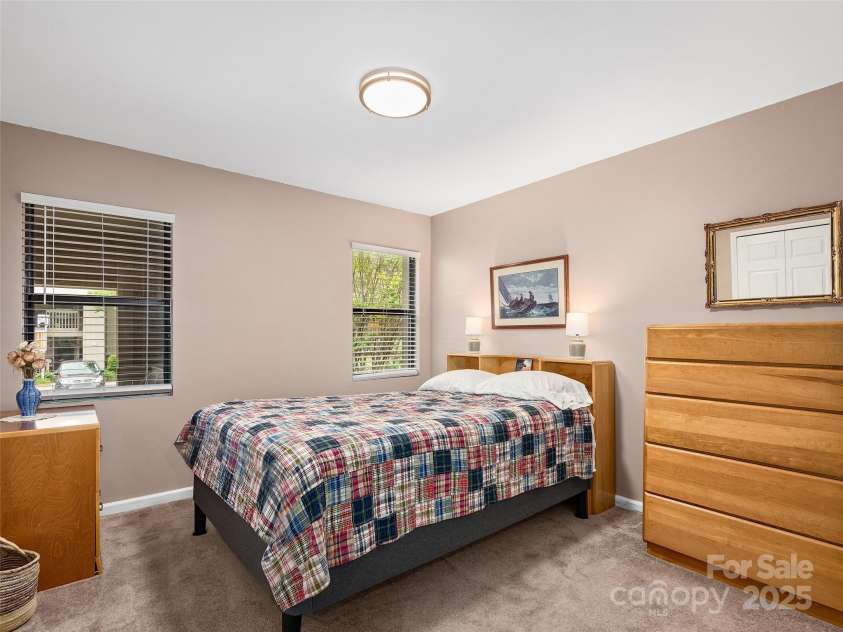 304 Abbey Circle, Asheville, NC 28805.  MLS# CAR4260740, YatesRealty ID 2073. Guest Bedroom
