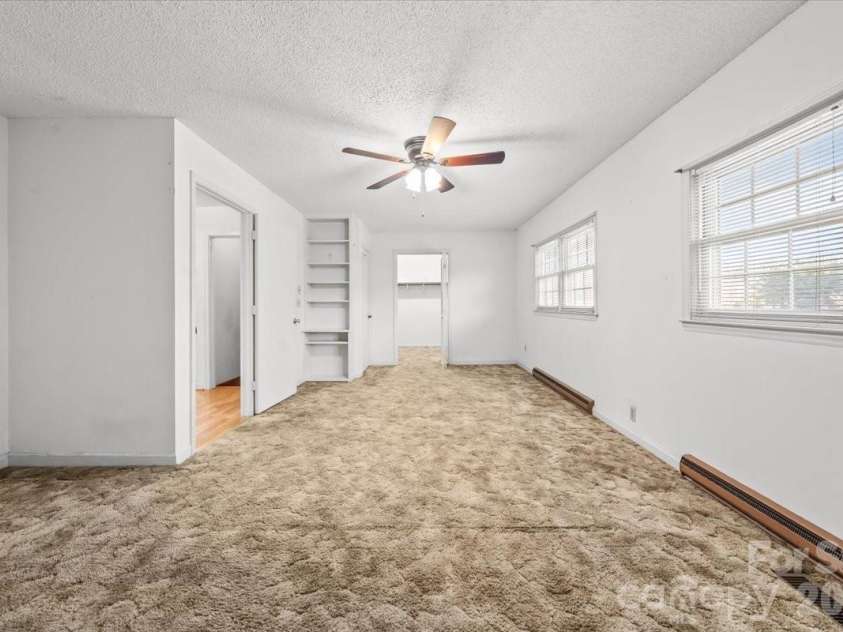 372 Holly Hills Drive, Troy, NC 27371.  MLS# CAR4341875, YatesRealty ID 2073. 