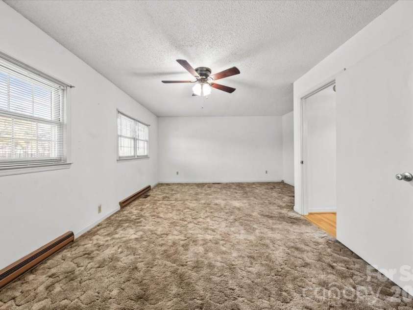 372 Holly Hills Drive, Troy, NC 27371.  MLS# CAR4341875, YatesRealty ID 2073. 