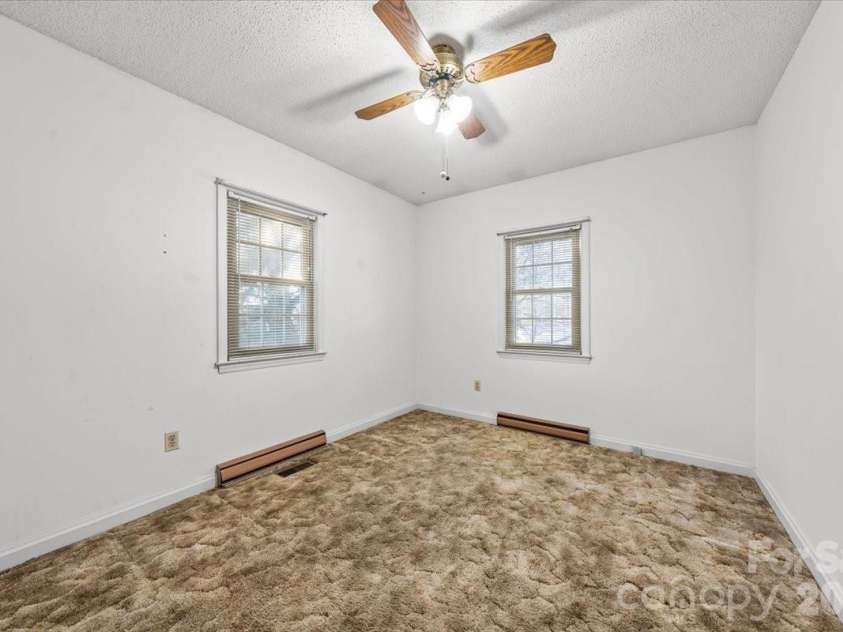 372 Holly Hills Drive, Troy, NC 27371.  MLS# CAR4341875, YatesRealty ID 2073. 