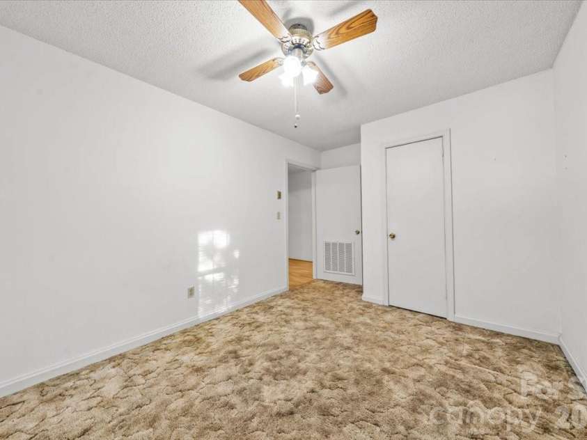 372 Holly Hills Drive, Troy, NC 27371.  MLS# CAR4341875, YatesRealty ID 2073. 