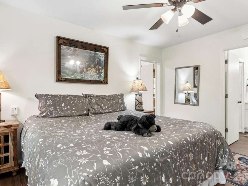 6 Gold Finch Lane, Maggie Valley, NC 28751.  MLS# CAR4377636, YatesRealty ID 20730. 