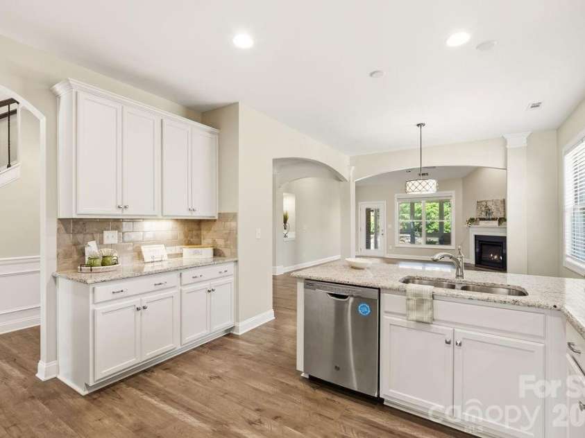 9026 Raven Top Drive, Mint Hill, NC 28227.  MLS# CAR4387589, YatesRealty ID 20731. 