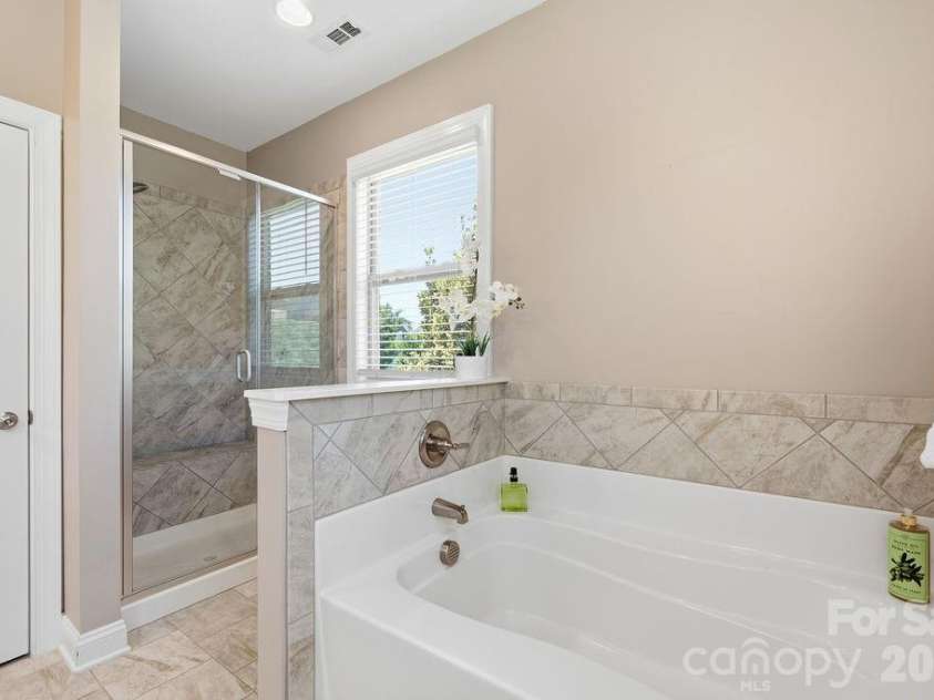 9026 Raven Top Drive, Mint Hill, NC 28227.  MLS# CAR4387589, YatesRealty ID 20731. 