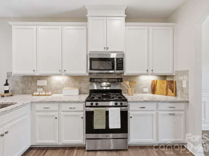 9026 Raven Top Drive, Mint Hill, NC 28227.  MLS# CAR4387589, YatesRealty ID 20731. 