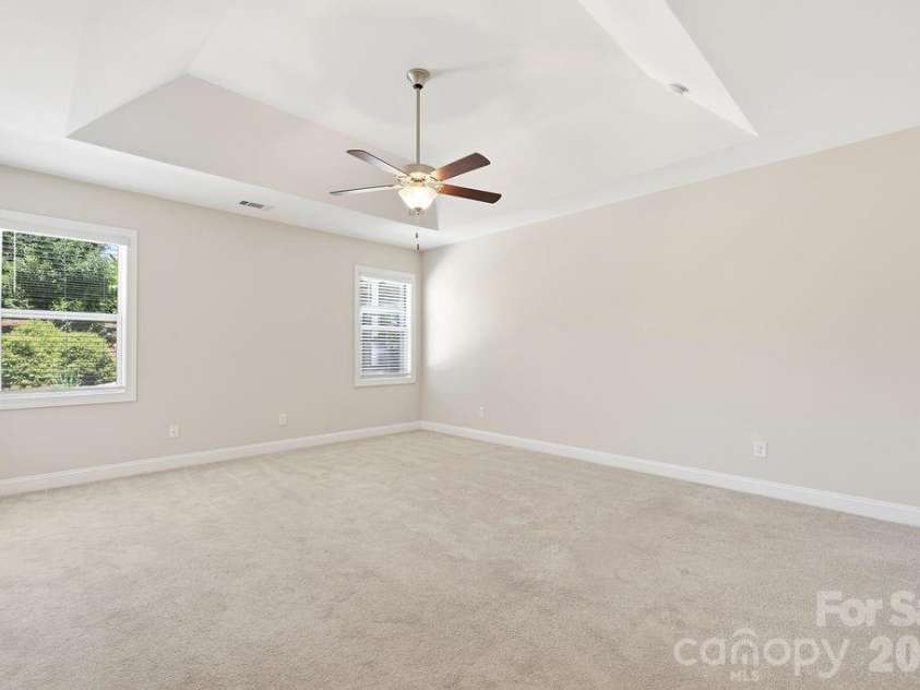 9026 Raven Top Drive, Mint Hill, NC 28227.  MLS# CAR4387589, YatesRealty ID 20731. Primary Suite