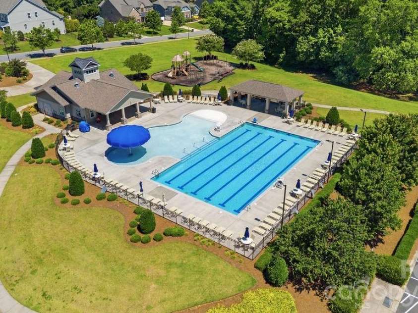 9026 Raven Top Drive, Mint Hill, NC 28227.  MLS# CAR4387589, YatesRealty ID 20731. Summerwood Pool