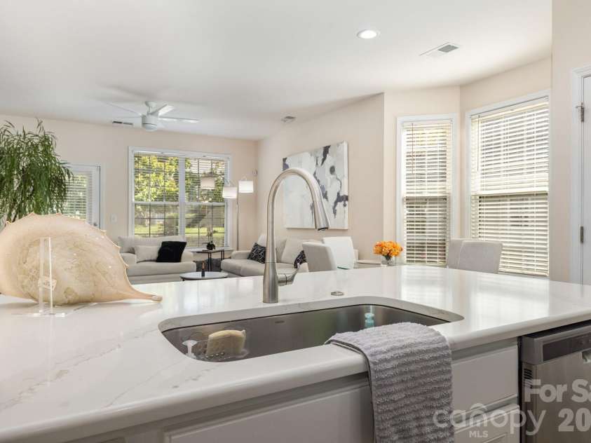 881 Platinum Drive, Fort Mill, SC 29708.  MLS# CAR4313096, YatesRealty ID 20732. 